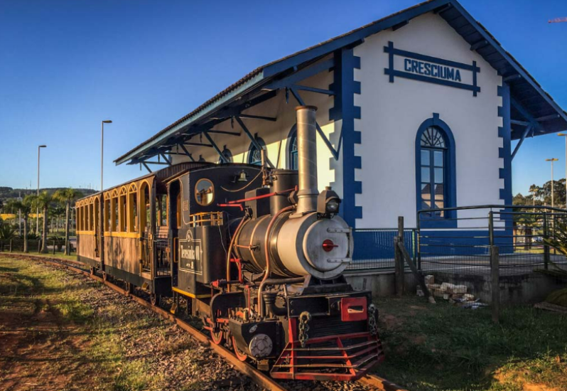 ANUNCIE PAINEL RODOVI&Aacute;RIO EM CRICI&Uacute;MA COM A SC OUTDOOR