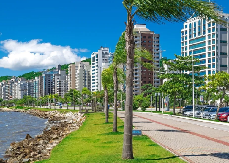 ANUNCIE OUTDOOR EM FLORIAN&Oacute;POLIS